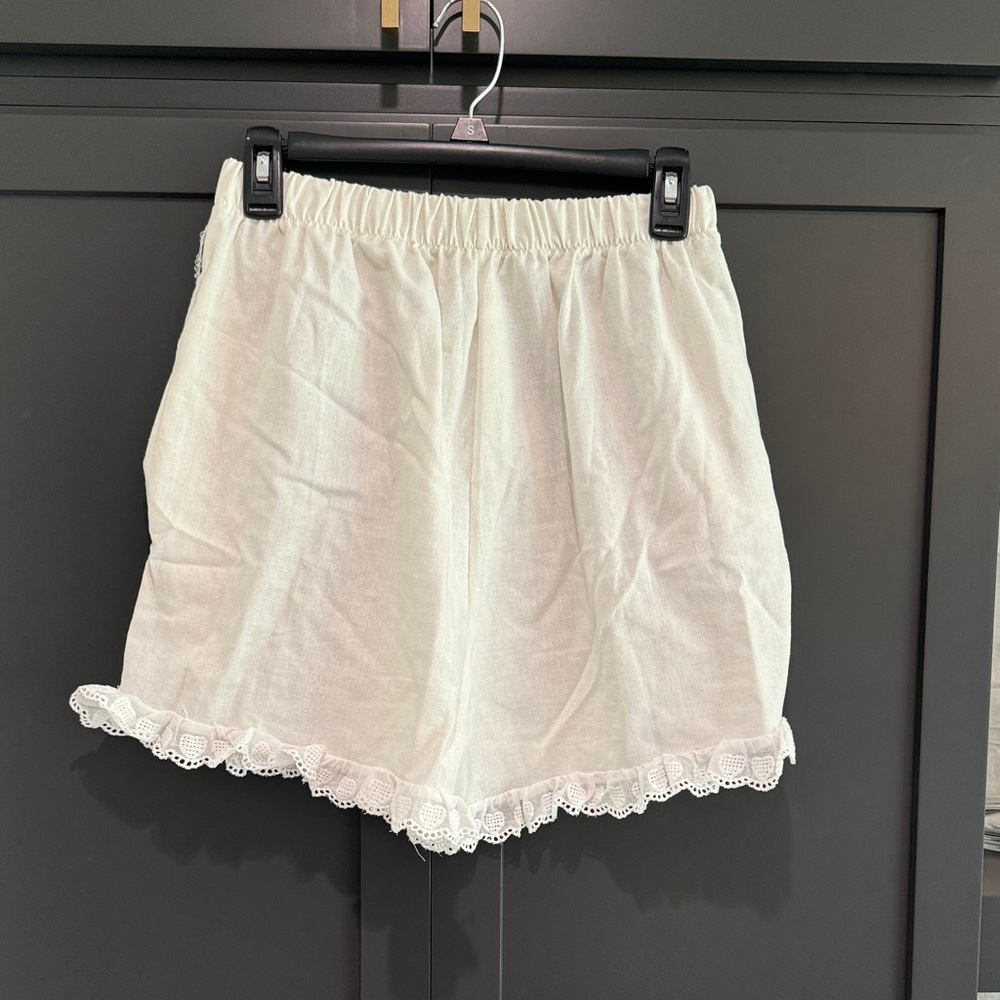White Linen Set - Picture 2 of 3